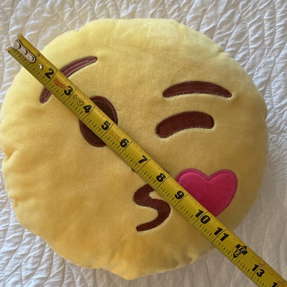 Kissy Face 😘 Emoji Accent Pillow - Picture 5 of 6